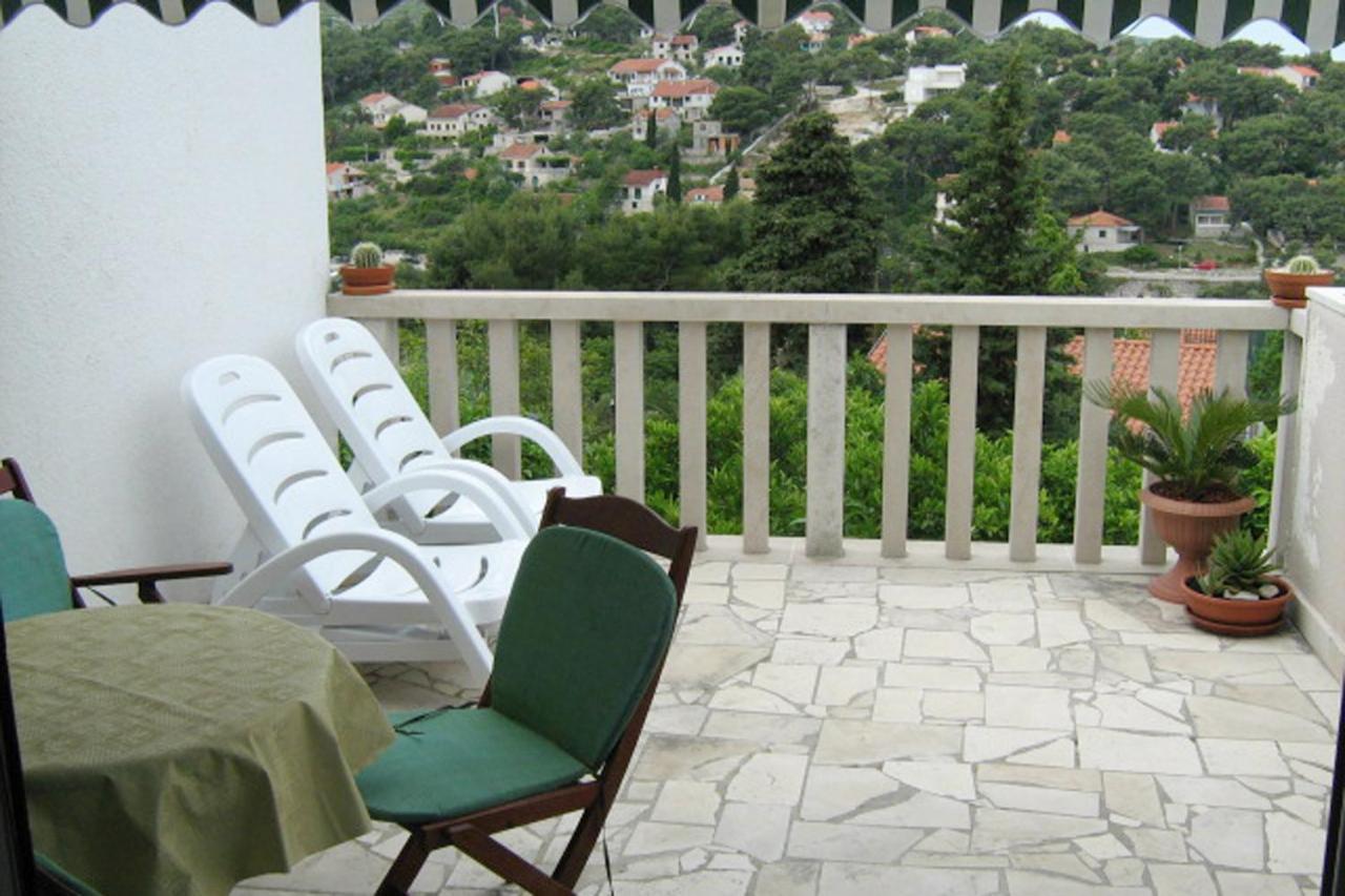 Apartments By The Sea Splitska, Brac - 2923 Postira Extérieur photo