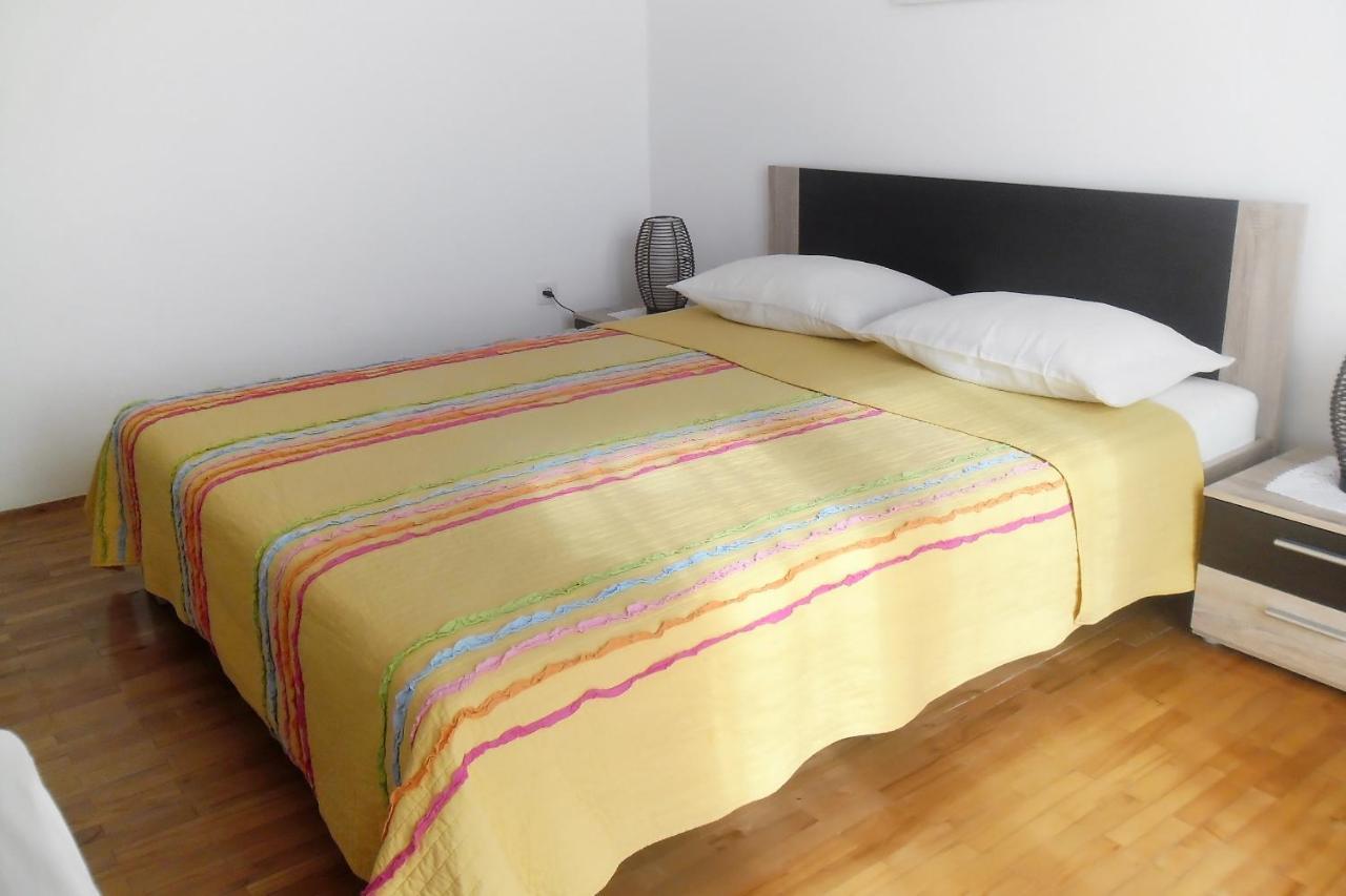 Apartments By The Sea Splitska, Brac - 2923 Postira Extérieur photo