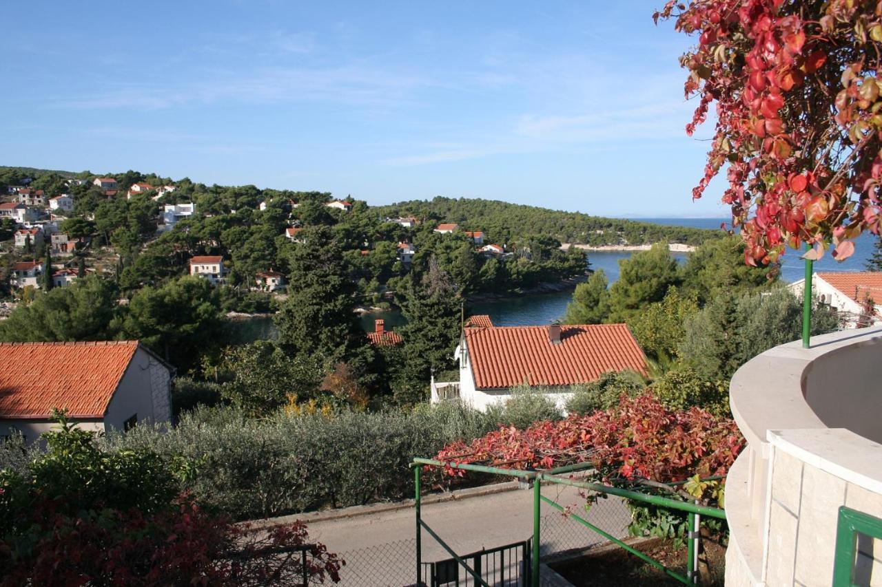 Apartments By The Sea Splitska, Brac - 2923 Postira Extérieur photo