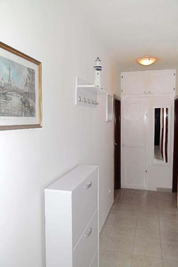 Apartments By The Sea Splitska, Brac - 2923 Postira Extérieur photo