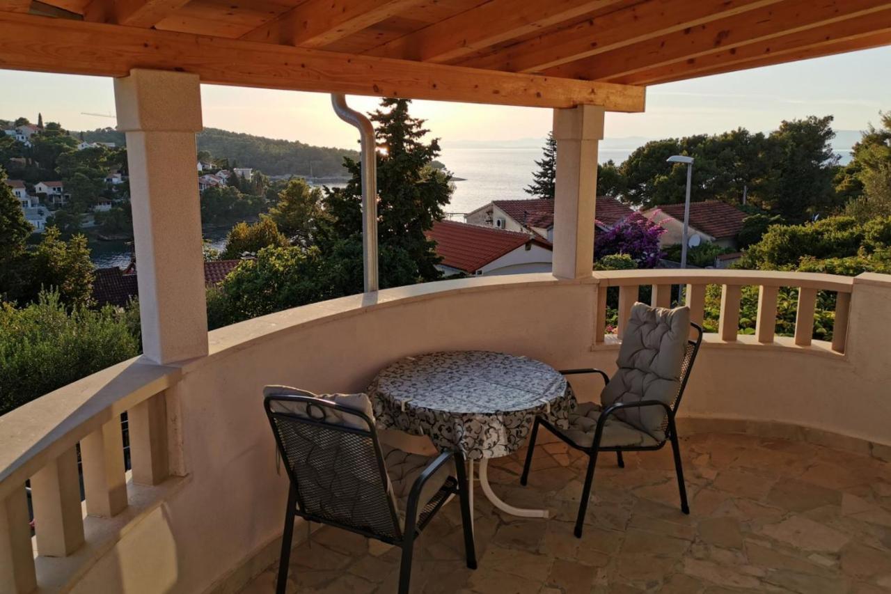 Apartments By The Sea Splitska, Brac - 2923 Postira Extérieur photo