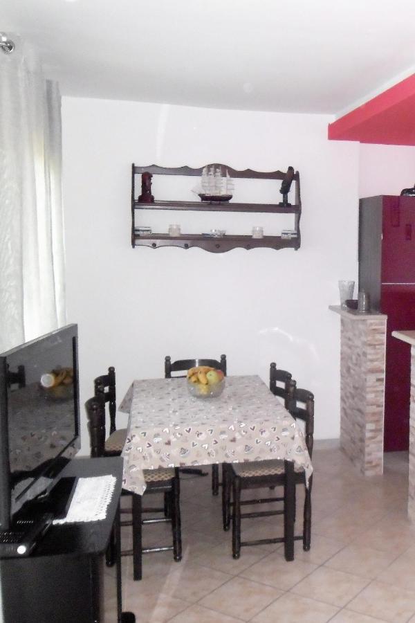 Apartments By The Sea Splitska, Brac - 2923 Postira Extérieur photo